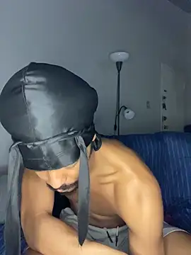 TRILLAHUNG online show from January 15, 11:52 pm