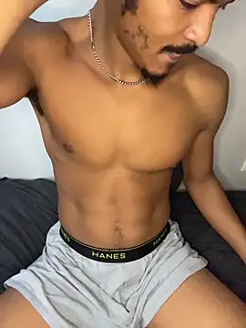 TRILLAHUNG online show from December 4, 2:16 pm