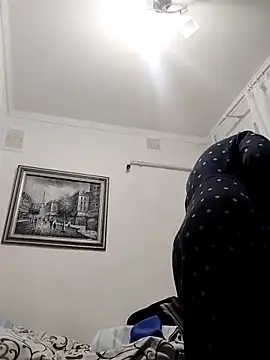 LiluLiluLilu online show from September 18, 6:11 pm