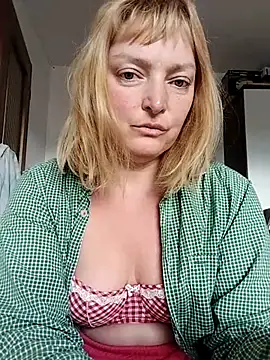 LiluLiluLilu online show from September 22, 6:30 am