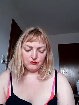 LiluLiluLilu online show from October 2, 4:21 pm