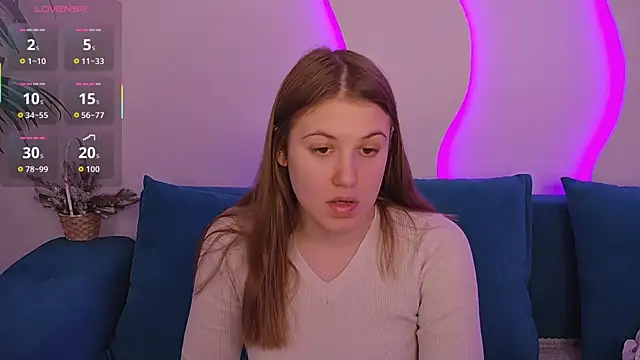 MelanieHenders online show from December 19, 5:32 am