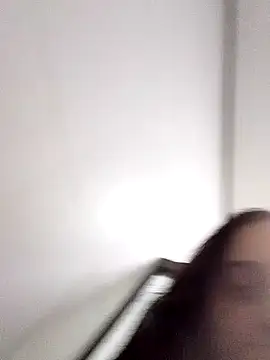 Snapshot of Louise_Mattos chatting on November 21, 7:13 pm Louise Mattos online show from November 21, 7:13 pm