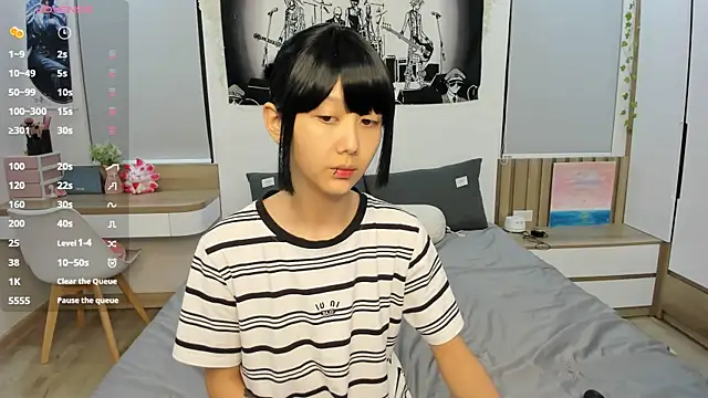 gabby little online show from April 13, 7:07 pm