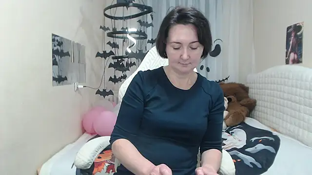 VivianGuchih online show from November 1, 12:54 pm