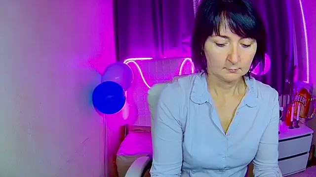 Snapshot of VivianGuchih chatting on September 21, 6:07 am VivianGuchih online show from September 21, 6:07 am