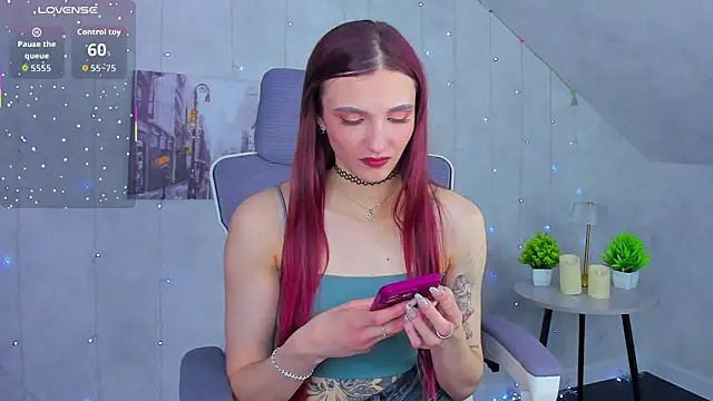 Alisha Green online show from February 9, 9:40 am