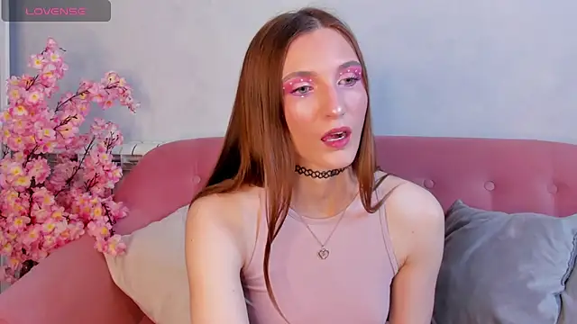 Snapshot of Alisha_Green chatting on September 22, 8:42 am Alisha Green online show from September 22, 8:42 am
