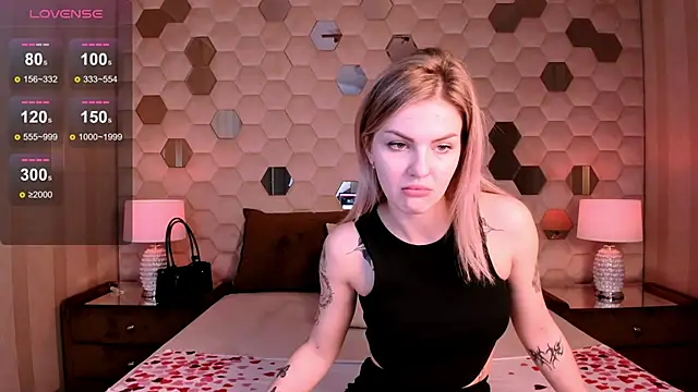 NaomiSol online show from September 17, 7:38 pm