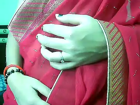 Snapshot of Lalita_thakur chatting on December 14, 3:39 pm Lalita thakur online show from December 14, 3:39 pm