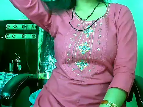 Snapshot of Lalita_thakur chatting on November 27, 3:56 pm Lalita thakur online show from November 27, 3:56 pm