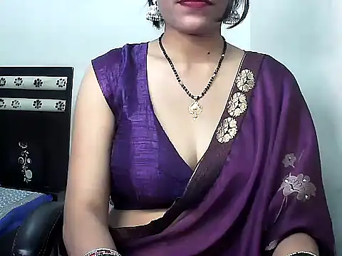 Snapshot of Lalita_thakur chatting on November 2, 3:39 pm Lalita thakur online show from November 2, 3:39 pm
