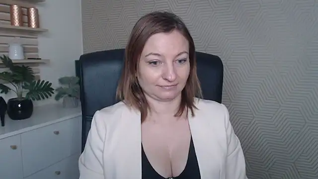 angelaSamt online show from November 17, 6:39 am