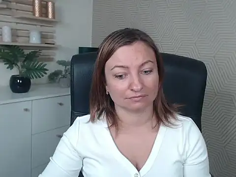 Snapshot of angelaSamt chatting on September 22, 5:46 am angelaSamt online show from September 22, 5:46 am