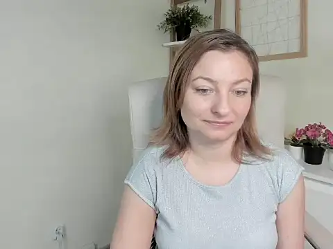 Snapshot of angelaSamt chatting on September 17, 5:53 am angelaSamt online show from September 17, 5:53 am