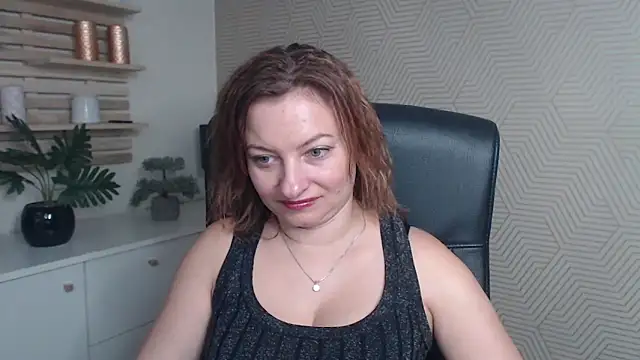 angelaSamt online show from October 31, 6:43 am