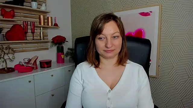 angelaSamt online show from April 8, 5:31 am