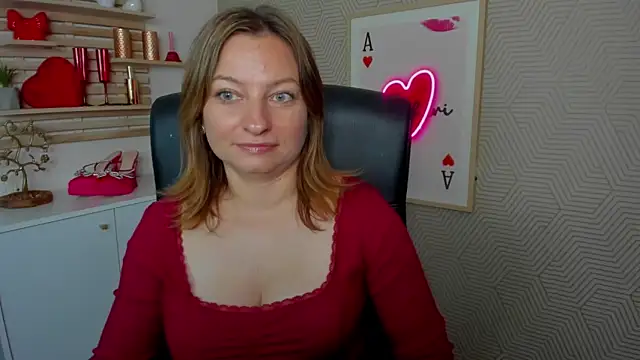 angelaSamt online show from June 16, 5:40 am