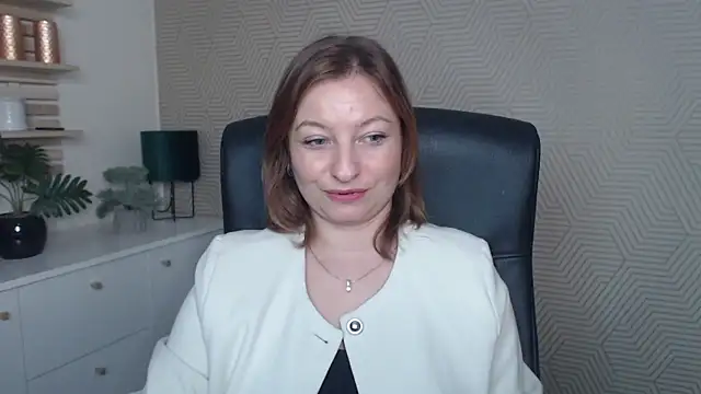 angelaSamt online show from November 14, 6:39 am