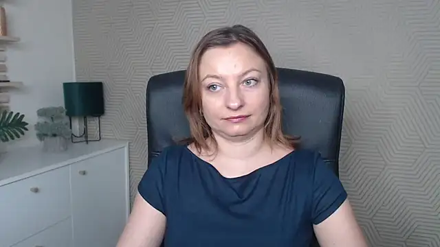 angelaSamt online show from November 27, 6:47 am