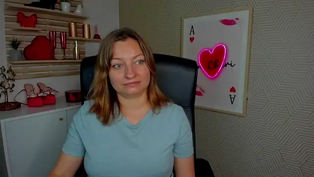angelaSamt online show from July 7, 6:47 am