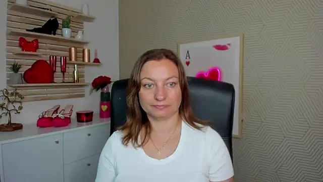 angelaSamt online show from July 15, 5:36 am