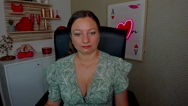 angelaSamt online show from June 30, 5:40 am
