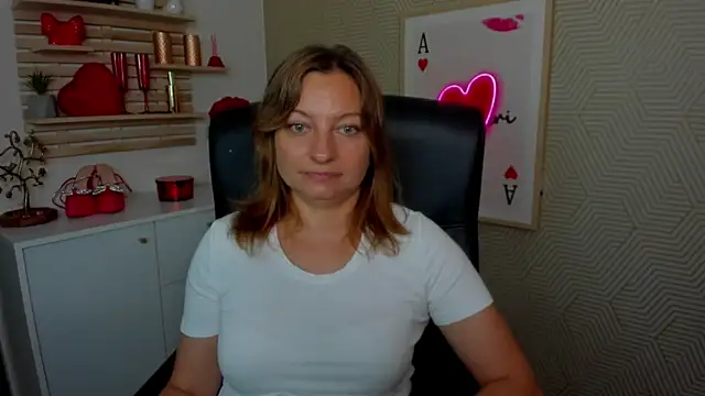angelaSamt online show from July 1, 5:30 am