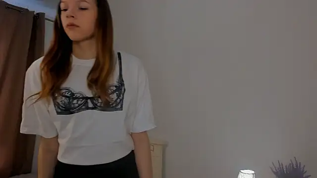 VelvetRisque online show from March 16, 6:17 am