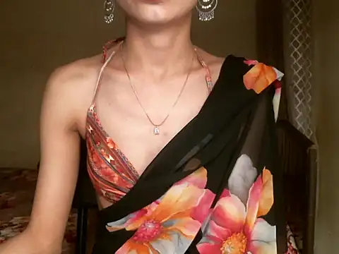 Snapshot of ekta_767 chatting on June 24, 4:27 pm ekta 767 online show from June 24, 4:27 pm