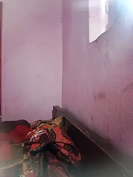 posewith online show from February 2, 7:18 am