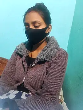 posewith online show from February 2, 7:24 pm