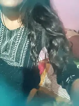 posewith online show from February 8, 8:01 am