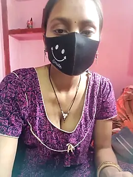 posewith online show from February 13, 7:52 am