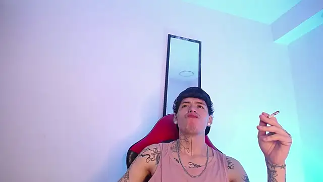 Anhonymus  online show from November 6, 4:05 am