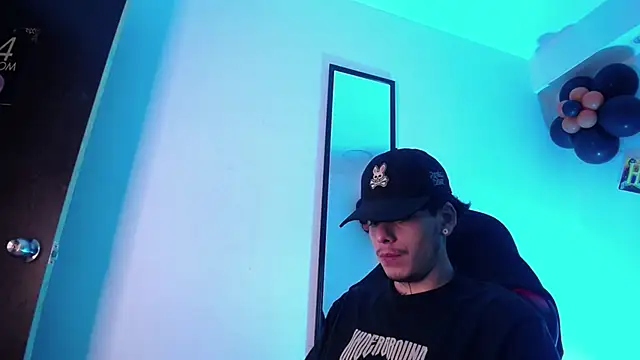 Anhonymus  online show from October 15, 3:38 am