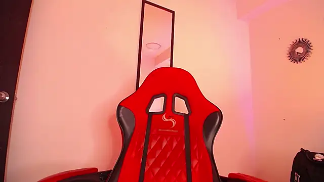 Anhonymus  online show from December 2, 3:41 am