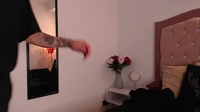 Anhonymus  online show from November 14, 8:56 pm