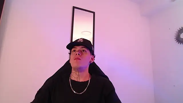 Anhonymus  online show from September 25, 3:45 am