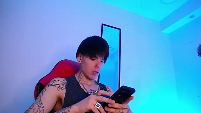 Anhonymus  online show from November 20, 3:40 am