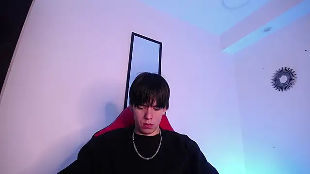 Anhonymus  online show from November 10, 3:44 am