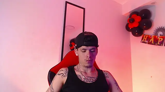 Anhonymus  online show from October 7, 10:33 pm