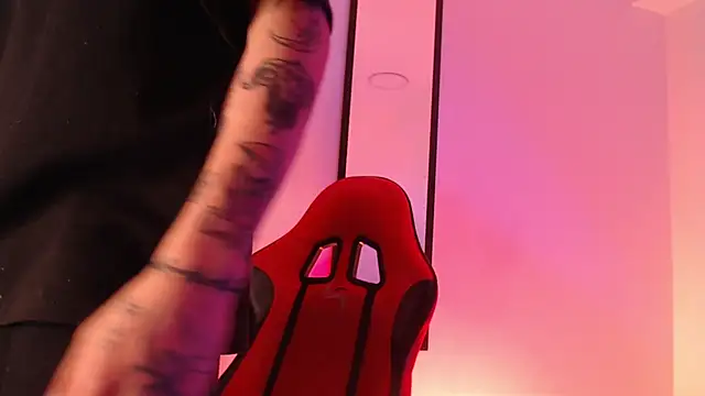 Anhonymus  online show from October 4, 4:14 am