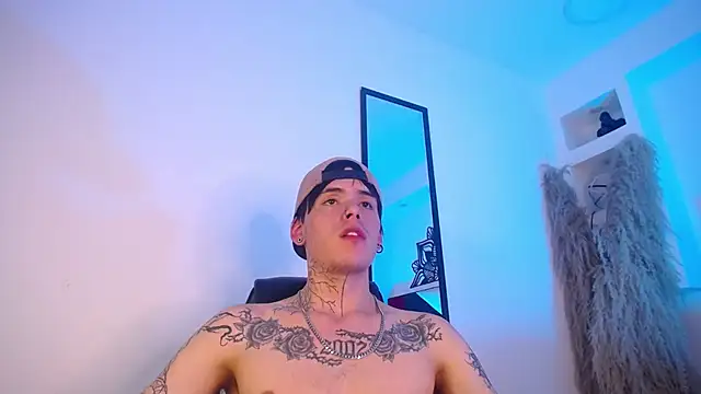 Anhonymus  online show from November 11, 3:51 pm