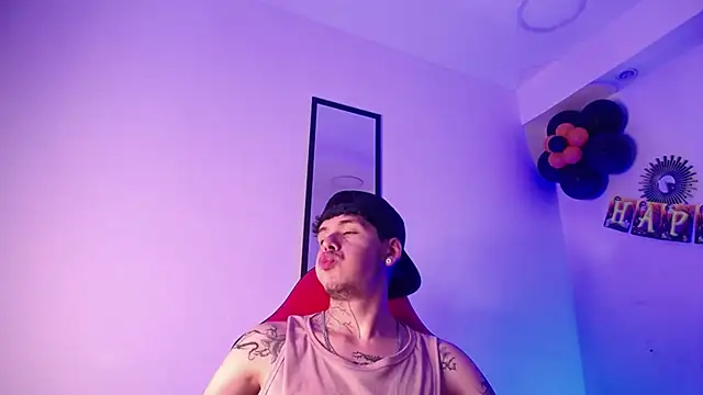 Anhonymus  online show from October 17, 3:54 am