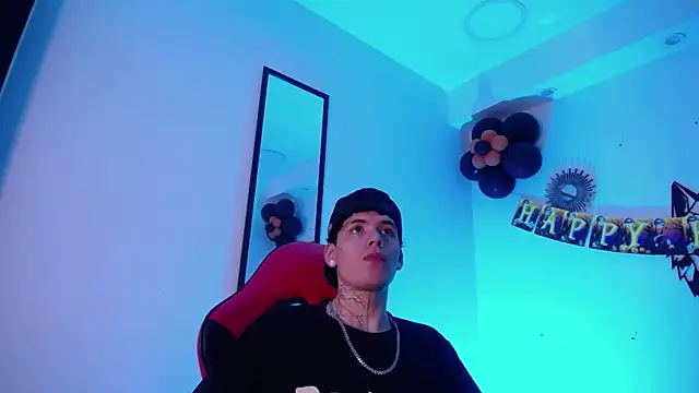 Anhonymus  online show from October 22, 4:01 am