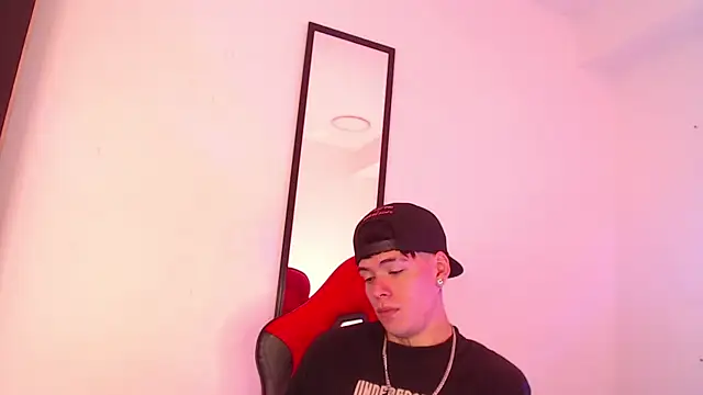 Anhonymus  online show from September 12, 4:01 am