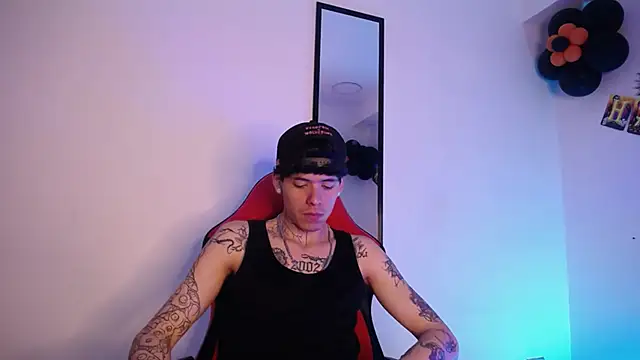 Anhonymus  online show from October 30, 3:27 am