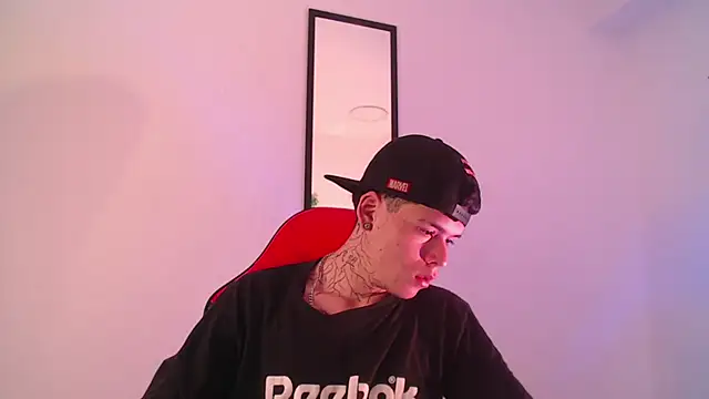 Anhonymus  online show from September 23, 3:57 am