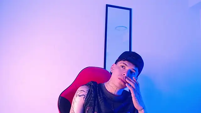 Anhonymus  online show from September 20, 3:44 am